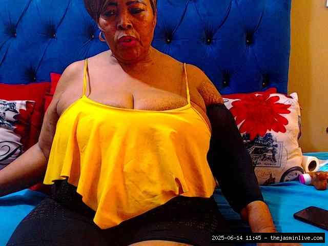 bongacams, ebonycandy10