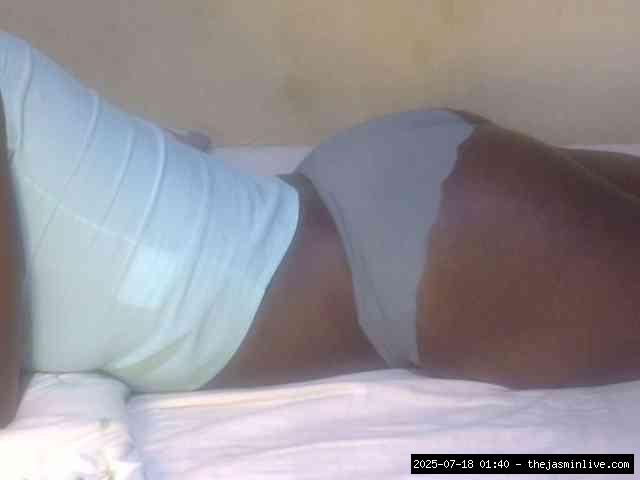 bongacams, juicyass-02