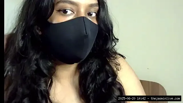 stripchat, gulaboo100