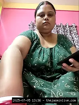 stripchat, yourssoumi