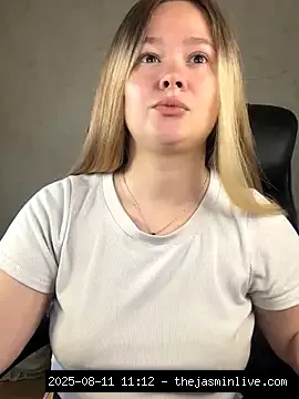 stripchat, caramellesugar_