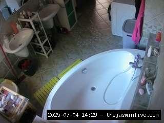 camsoda, voyeurcam-julmodels-bath-1st-1