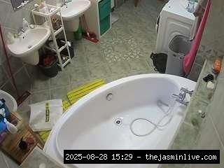 camsoda, voyeurcam-julmodels-bath-1st-1