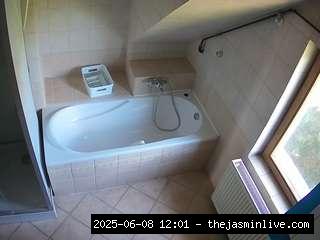 camsoda, voyeurcam-julmodels-bath-2nd-1