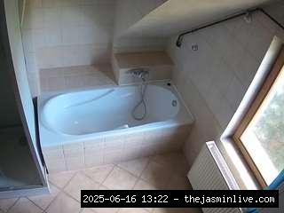 camsoda, voyeurcam-julmodels-bath-2nd-1