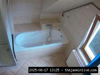 camsoda, voyeurcam-julmodels-bath-2nd-1