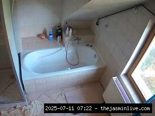 camsoda, voyeurcam-julmodels-bath-2nd-1