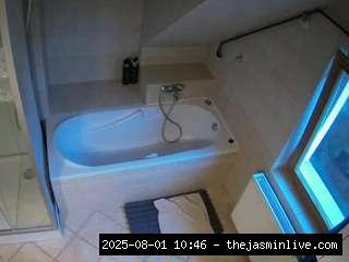 camsoda, voyeurcam-julmodels-bath-2nd-1
