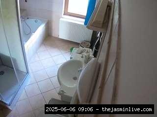 camsoda, voyeurcam-julmodels-bath-2nd-2