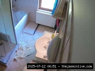 camsoda, voyeurcam-julmodels-bath-2nd-2