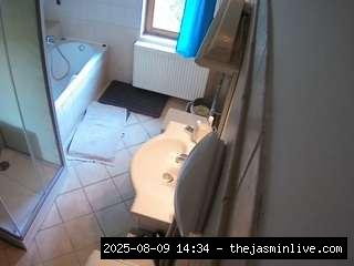 camsoda, voyeurcam-julmodels-bath-2nd-2