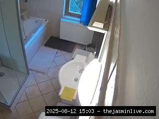 camsoda, voyeurcam-julmodels-bath-2nd-2