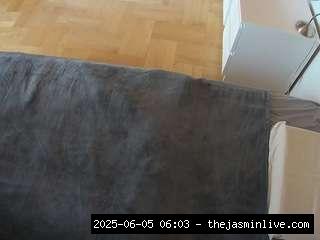 camsoda, voyeurcam-julmodels-greybed-2
