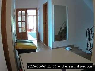 camsoda, voyeurcam-julmodels-hall-1st