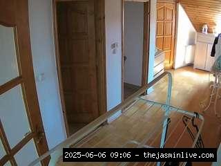 camsoda, voyeurcam-julmodels-hall-2nd