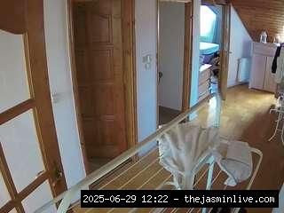 camsoda, voyeurcam-julmodels-hall-2nd