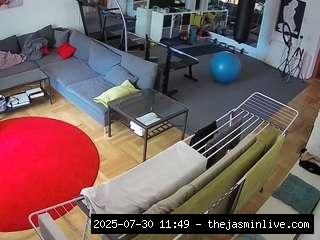 camsoda, voyeurcam-julmodels-living-2