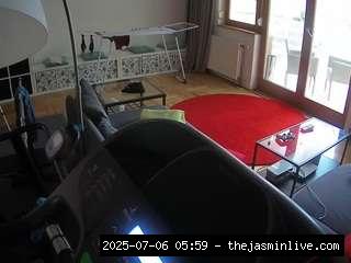 camsoda, voyeurcam-julmodels-living-4