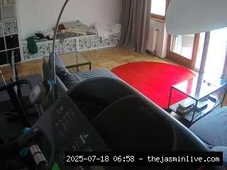camsoda, voyeurcam-julmodels-living-4