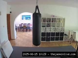 camsoda, voyeurcam-julmodels-living-5