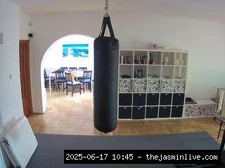camsoda, voyeurcam-julmodels-living-5
