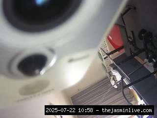 camsoda, voyeurcam-julmodels-living-5