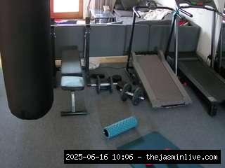 camsoda, voyeurcam-julmodels-living-6