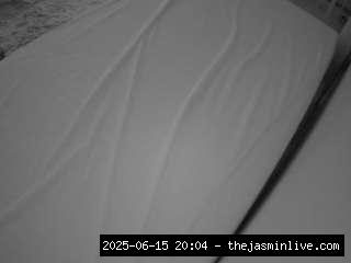 camsoda, voyeurcam-julmodels-whitebed-1