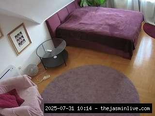 camsoda, voyeurcam-julmodels-whitebed-4