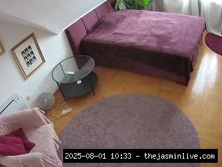 camsoda, voyeurcam-julmodels-whitebed-4
