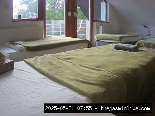 camsoda, voyeurcam-julmodels-bed-2