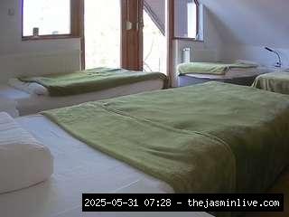 camsoda, voyeurcam-julmodels-bed-2
