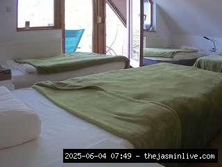 camsoda, voyeurcam-julmodels-bed-2