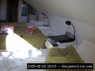 camsoda, voyeurcam-julmodels-bed-3