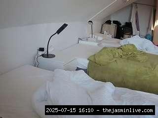 camsoda, voyeurcam-julmodels-bed-4