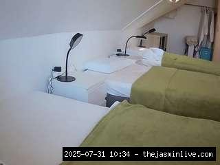 camsoda, voyeurcam-julmodels-bed-4
