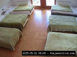 camsoda, voyeurcam-julmodels-bed-6