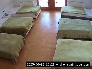 camsoda, voyeurcam-julmodels-bed-6