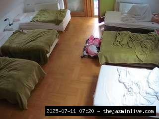 camsoda, voyeurcam-julmodels-bed-6