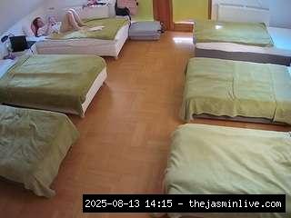 camsoda, voyeurcam-julmodels-bed-6