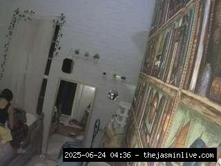camsoda, voyeurcam-hornyhostel-03