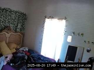 camsoda, voyeurcam-hornyhostel-03