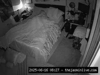 camsoda, voyeurcam-hornyhostel-01