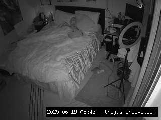 camsoda, voyeurcam-hornyhostel-01