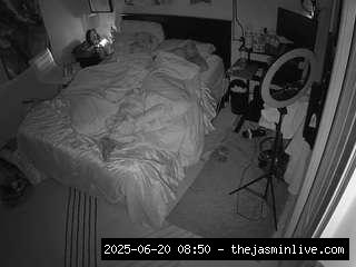camsoda, voyeurcam-hornyhostel-01