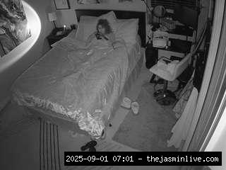 camsoda, voyeurcam-hornyhostel-01