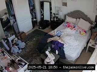 camsoda, voyeurcam-hornyhostel-02