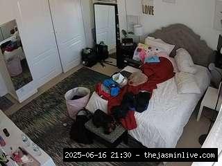 camsoda, voyeurcam-hornyhostel-02
