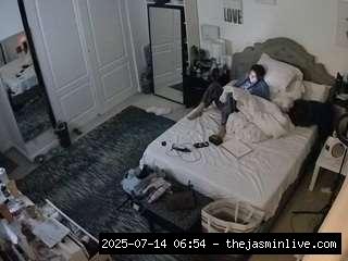 camsoda, voyeurcam-hornyhostel-02