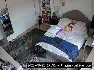 camsoda, voyeurcam-hornyhostel-02